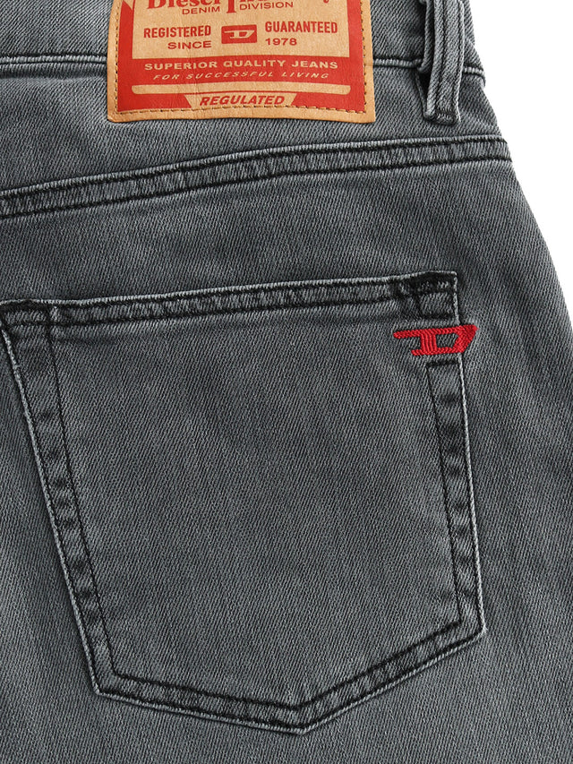 Diesel - Slim Fit Jeans - D-Strukt R89AY