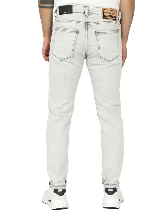 Diesel - Slim Fit Jeans - 2019 D-Strukt R69RE