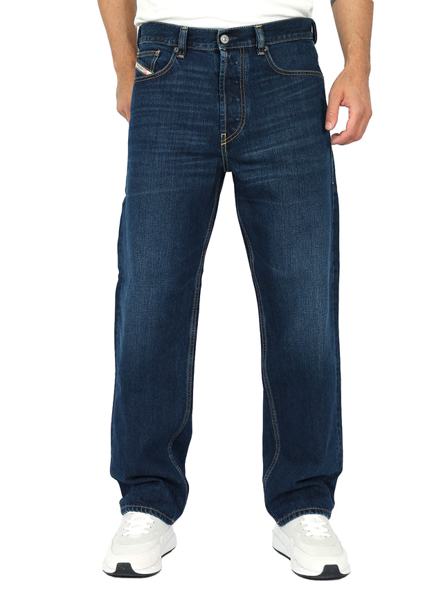 Diesel - Relaxed Fit Jeans - 2010 D-Macs 09B96