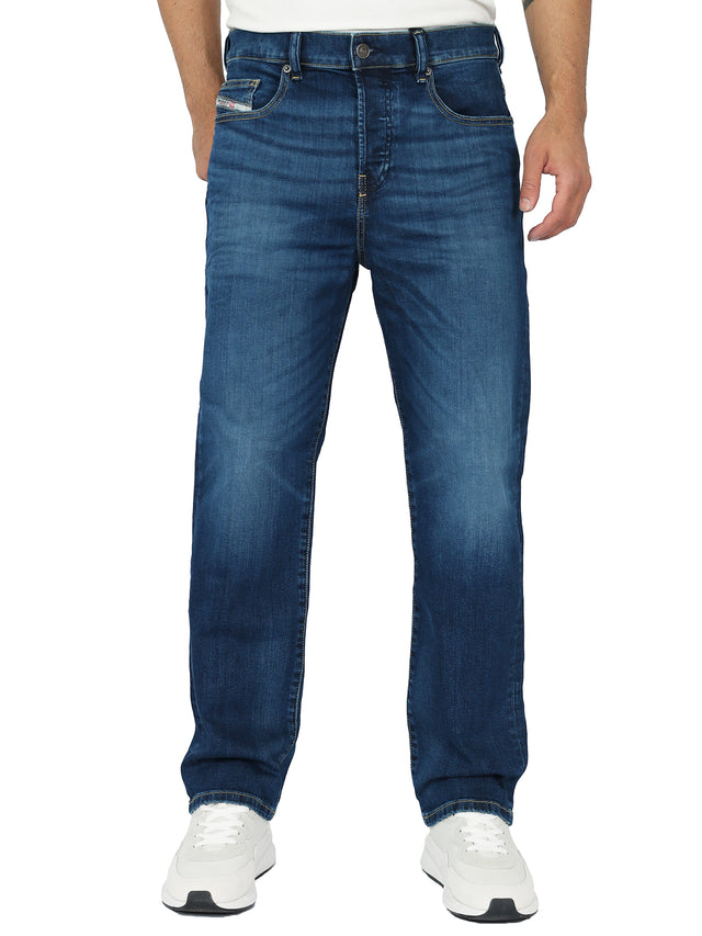 Diesel - Straight Fit Jeans - 2020 D-Viker RM042