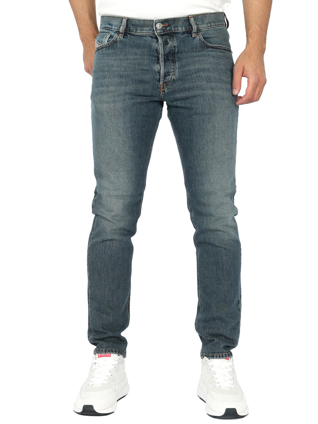 Diesel - Straight Fit Jeans - 1995 D-SARK 09F74