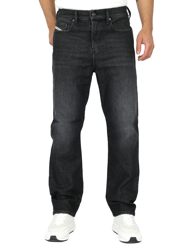 Diesel - Straight Fit Jeans - 2020 D-Viker 09F75