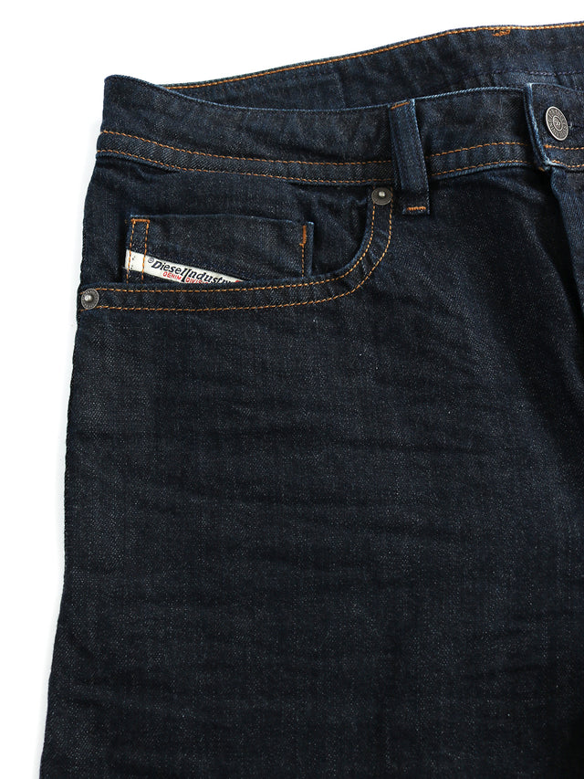 Diesel - Tapered Fit Jeans - Buster-X RM040