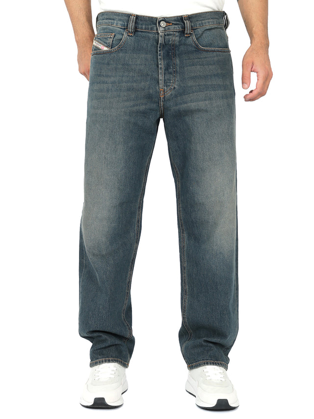 Diesel - Relaxed Fit Jeans - 2010 D-Macs 09F74