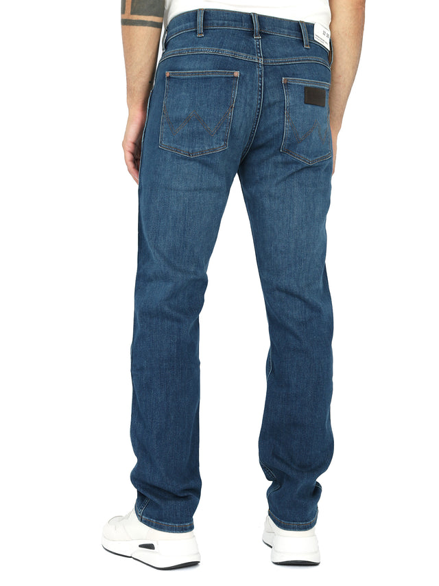 Wrangler - Straight Fit Jeans - Greensboro Hare