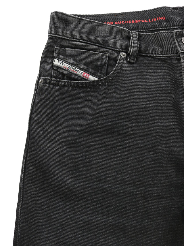 Diesel - Straight Fit Jeans - 1995 D-SARK 09B88