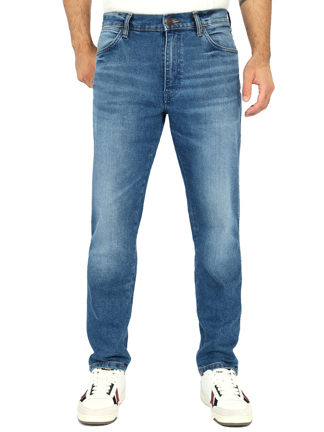 Wrangler - Tapered Fit Jeans - River Treasures