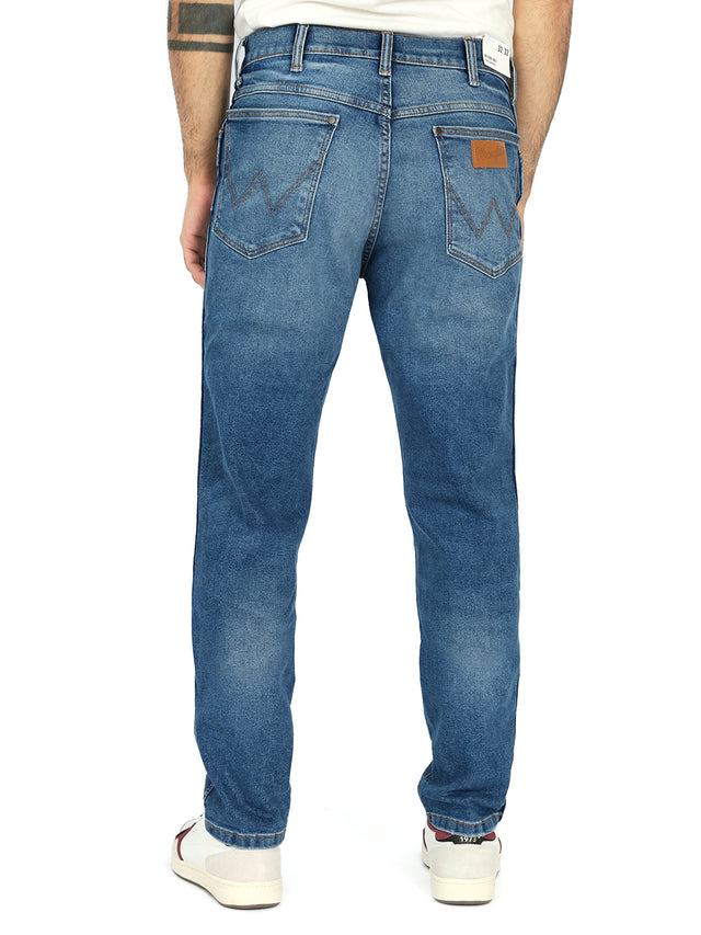 Wrangler - Tapered Fit Jeans - River Treasures