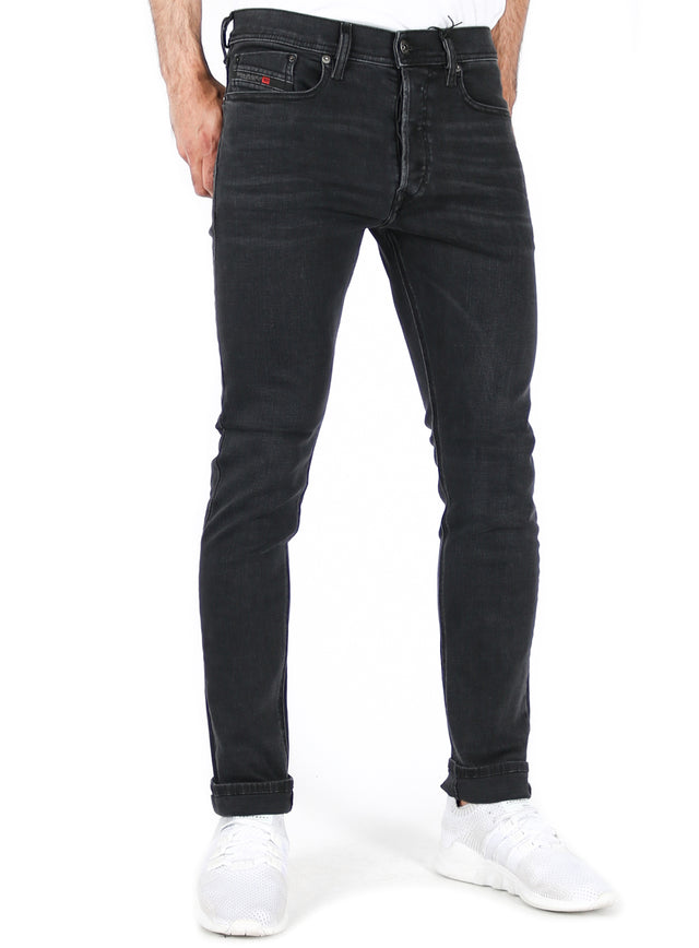 Diesel - Slim Tapered Fit Jeans - Tepphar R4Q80