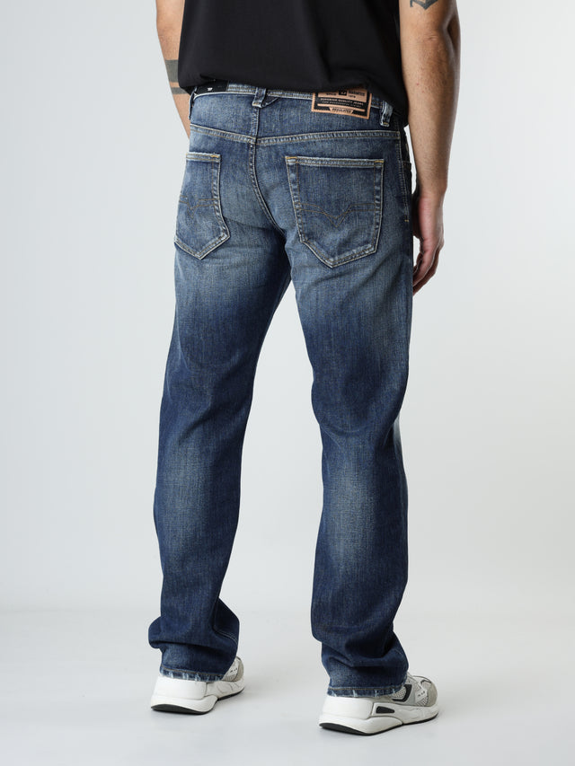 Diesel - Straight Fit Jeans - Larkee-X