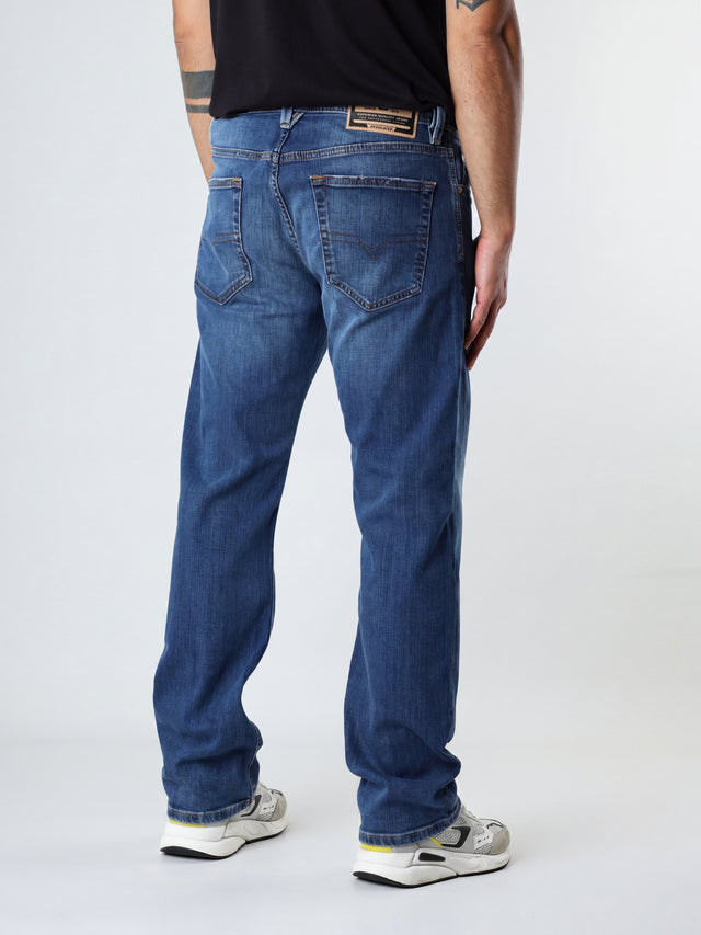 Diesel - Straight Fit Jeans - MARKEE