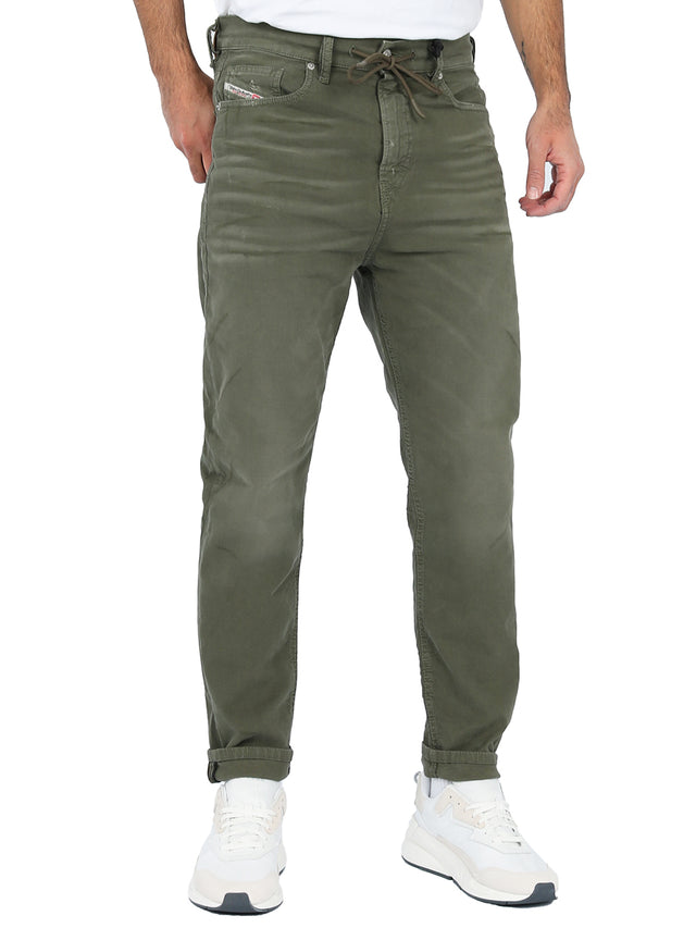 Diesel - Tapered Fit JoggJeans - D-Vider 069NF-51F
