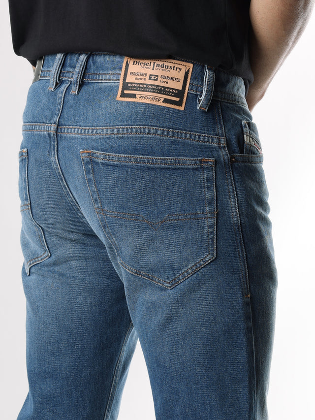 Diesel - Slim Fit Jeans - THOMMER-R R9K39