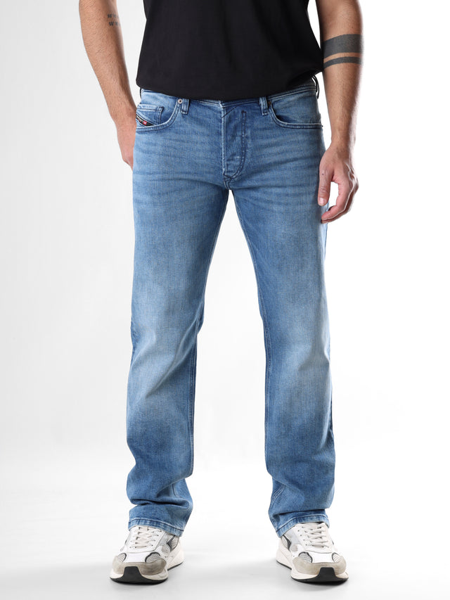 Diesel - Straight Fit Jeans - SAFADO-X RB066