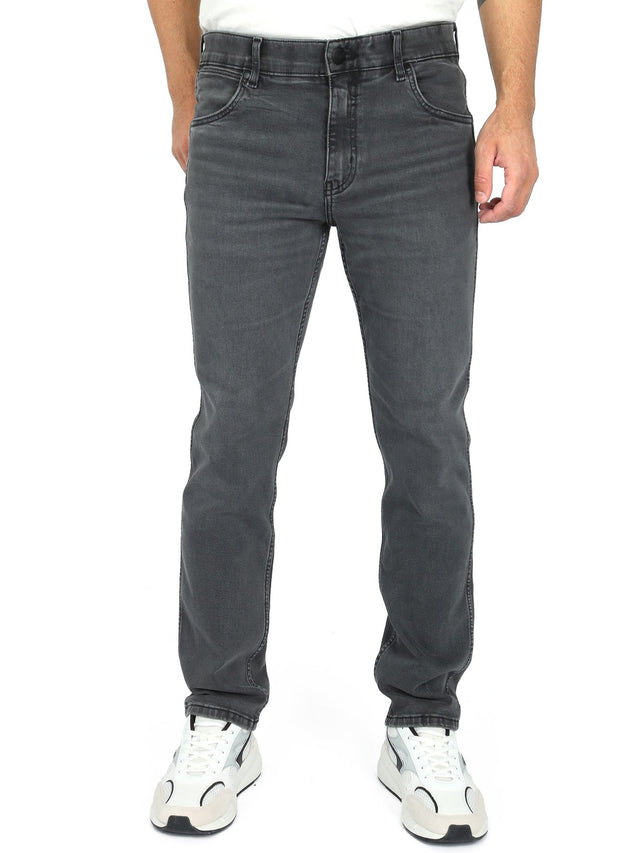 Wrangler - Straight Fit Jeans - GREENSBORO WHISPERED WASH