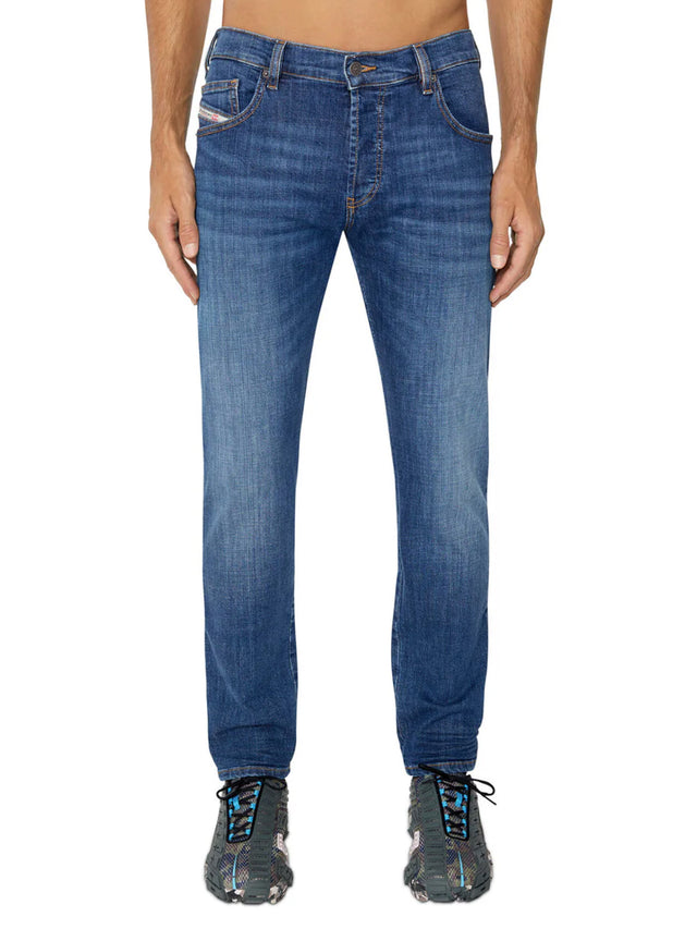 Diesel - Tapered Fit Jeans - D-Yennox UIHAR