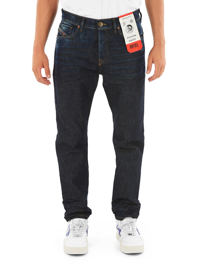 Diesel - Tapered Fit Jeans - D-Fining 09A20