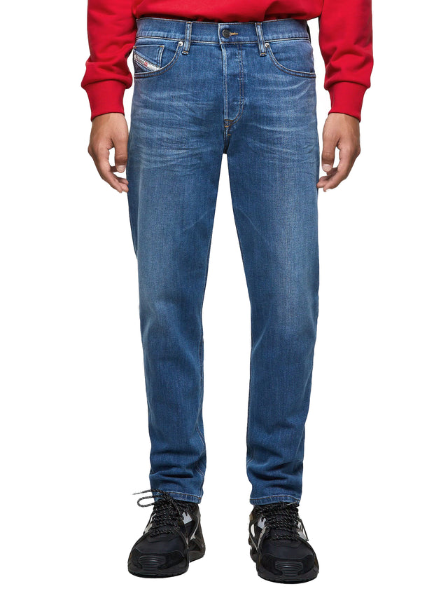 Diesel - Tapered Fit Jeans - D-Fining 09A80