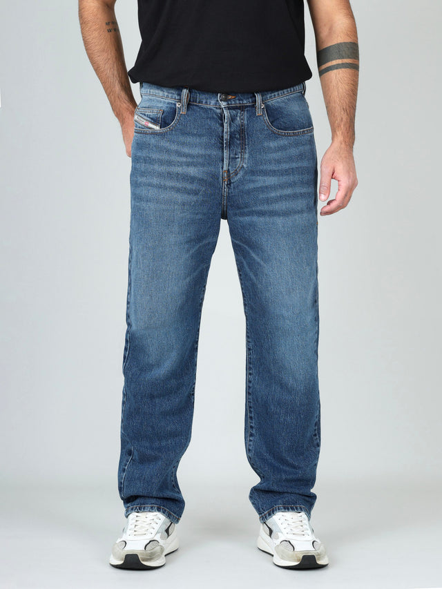 Diesel - Straight Fit Jeans - 2020 D-VIKER R07RX