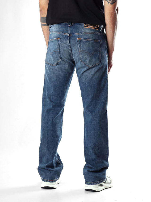 Diesel - Straight Fit Jeans - MARKEE R9K39