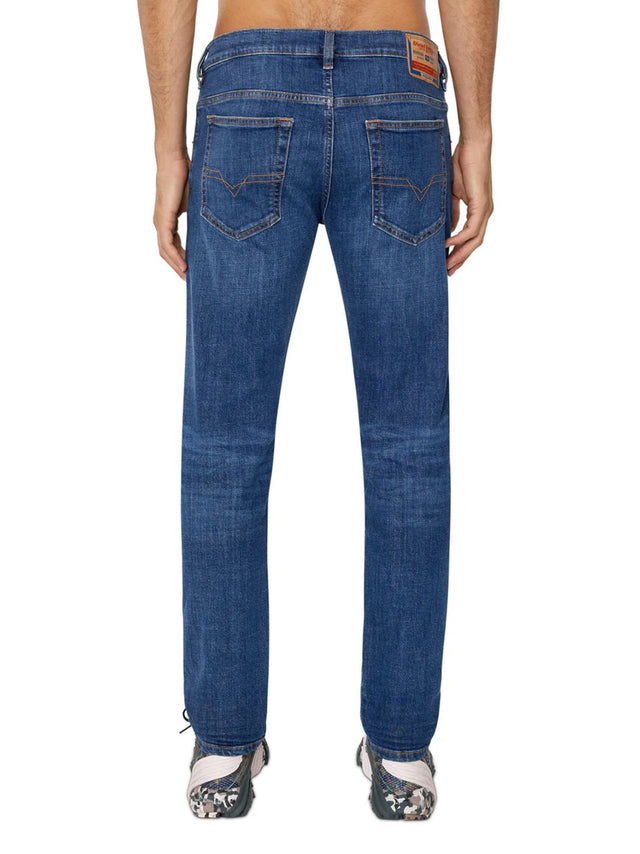 Diesel - Tapered Fit Jeans - D-Yennox UIHAR