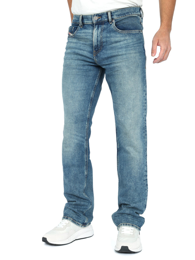 Diesel - Bootcut Jeans - 2021-NC E09EI