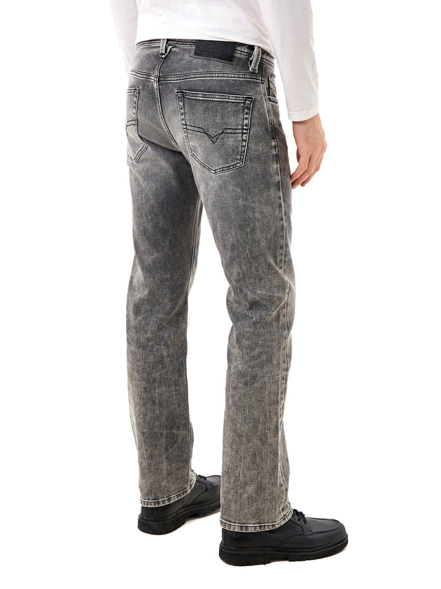 Diesel - Straight Fit Jeans - Larkee-X 009KA