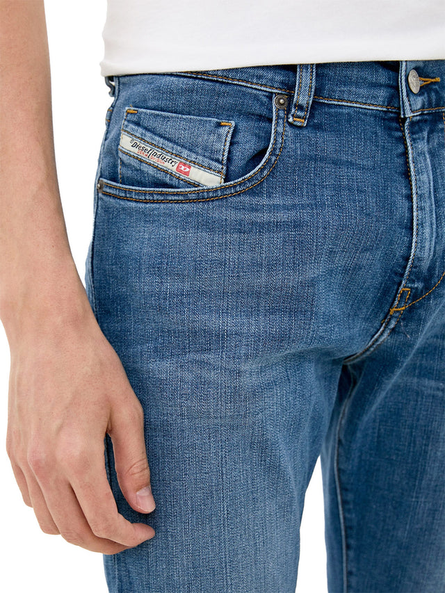 Diesel - Slim Fit Jeans - D-Strukt 09D47