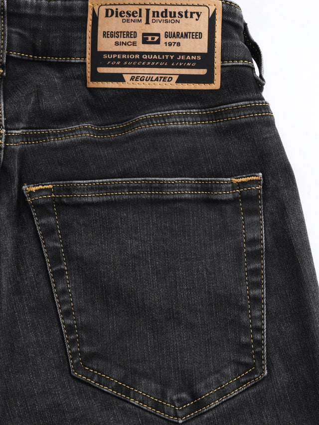 Diesel - Super Skinny Jeans - 2017 D-Slandy R9C92