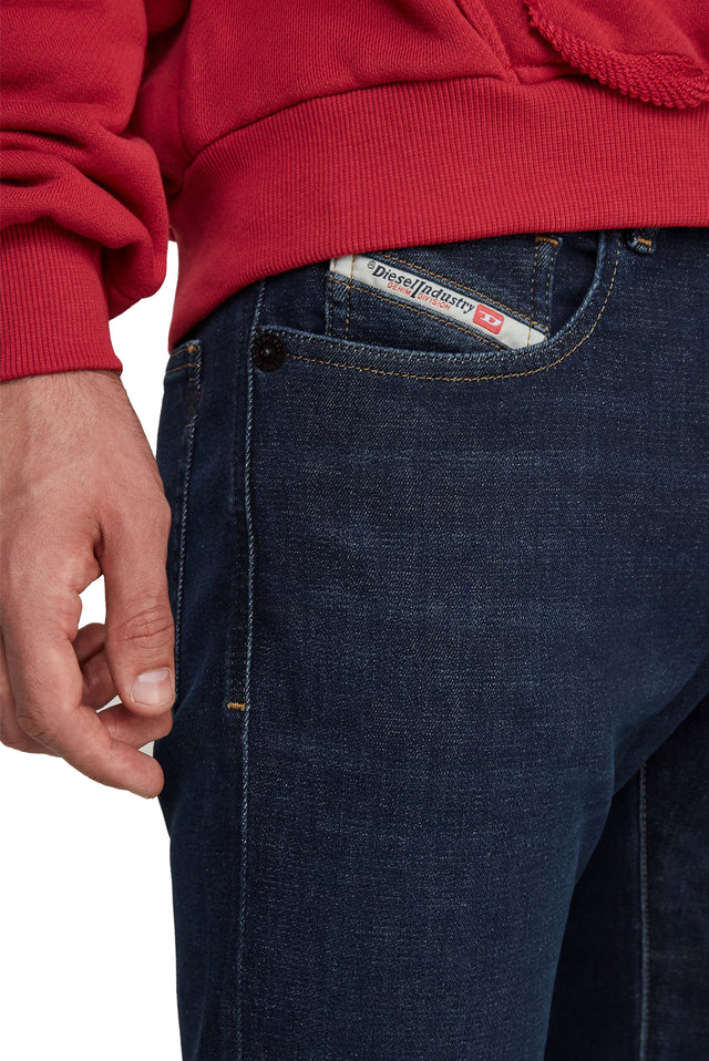 Diesel - Slim Fit JoggJeans - D-Strukt 69VI