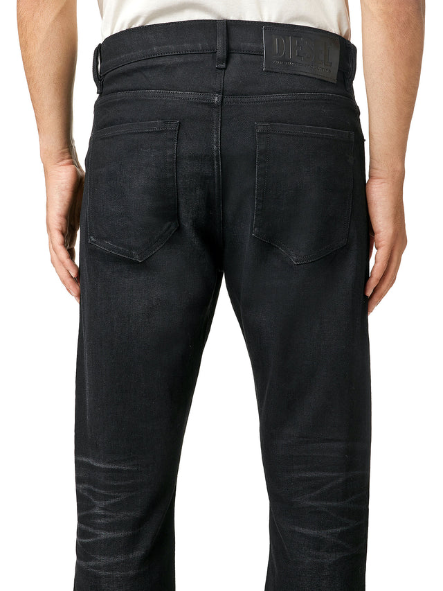 Diesel - Regular Fit Jeans - D-Viker 09A15