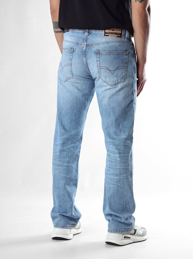 Diesel - Straight Fit Jeans - MARKEE R68DJ