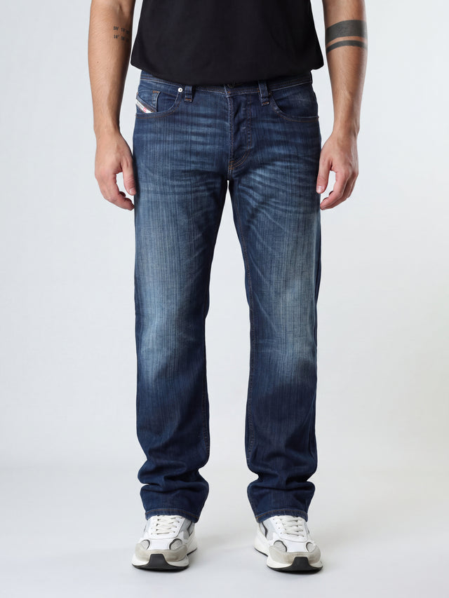 Diesel - Straight Fit Jeans - MARKEE