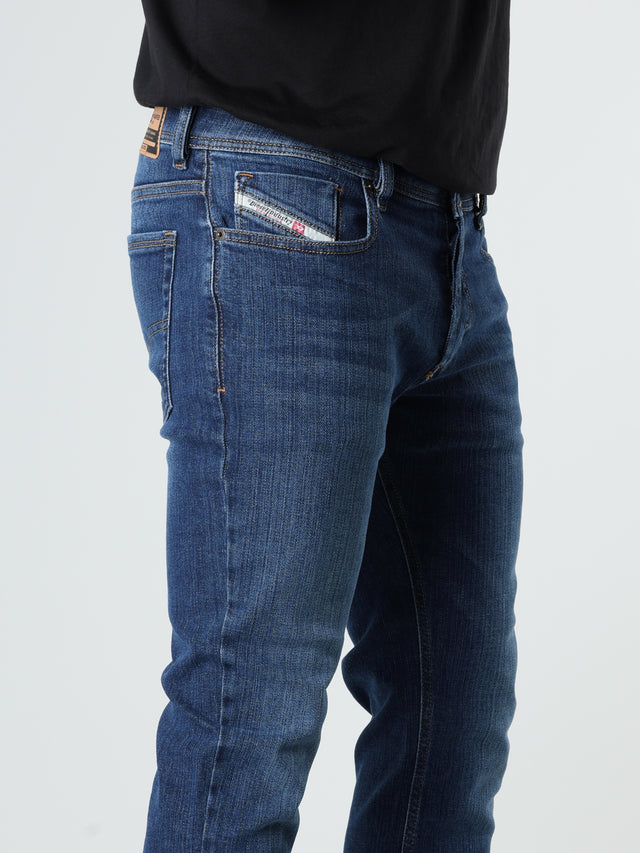 Diesel - Skinny Fit Jeans - TROXER R9K40