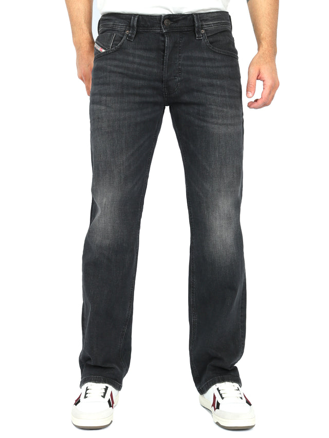 Diesel - Straight Fit Jeans - Larkee-X